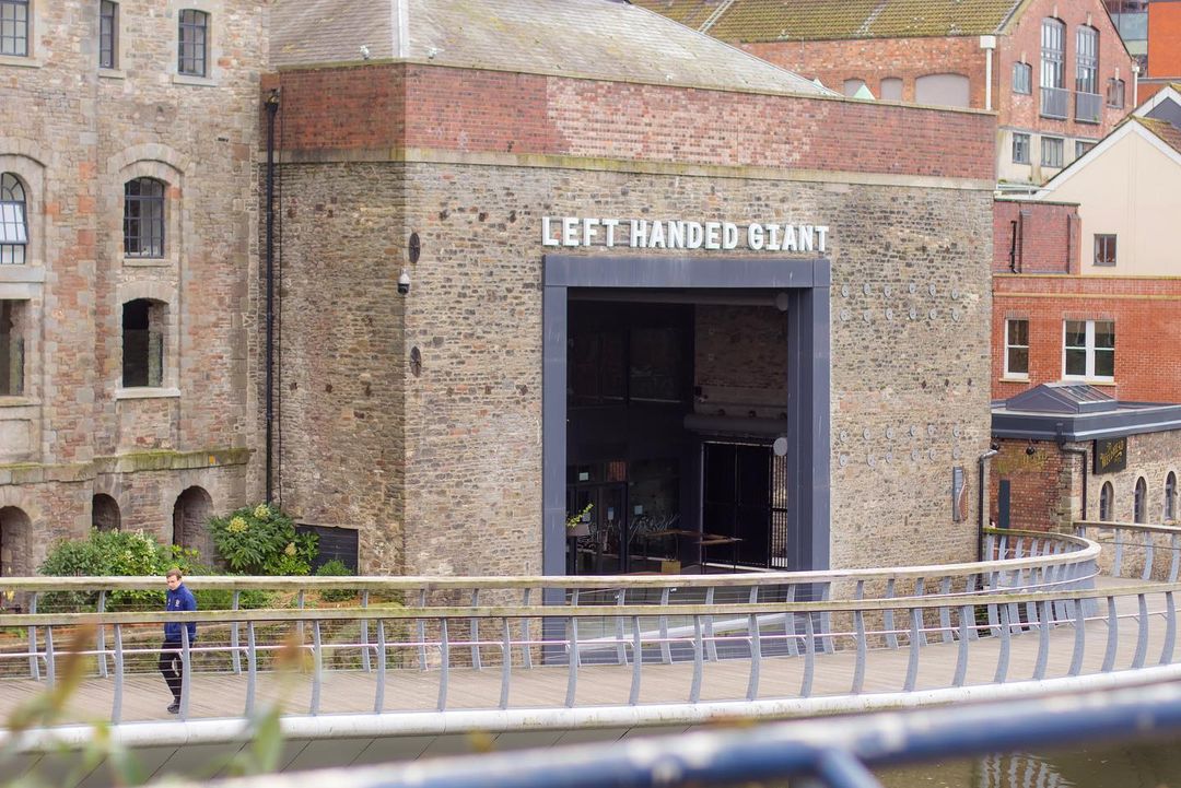 The Left Handed Giant pub